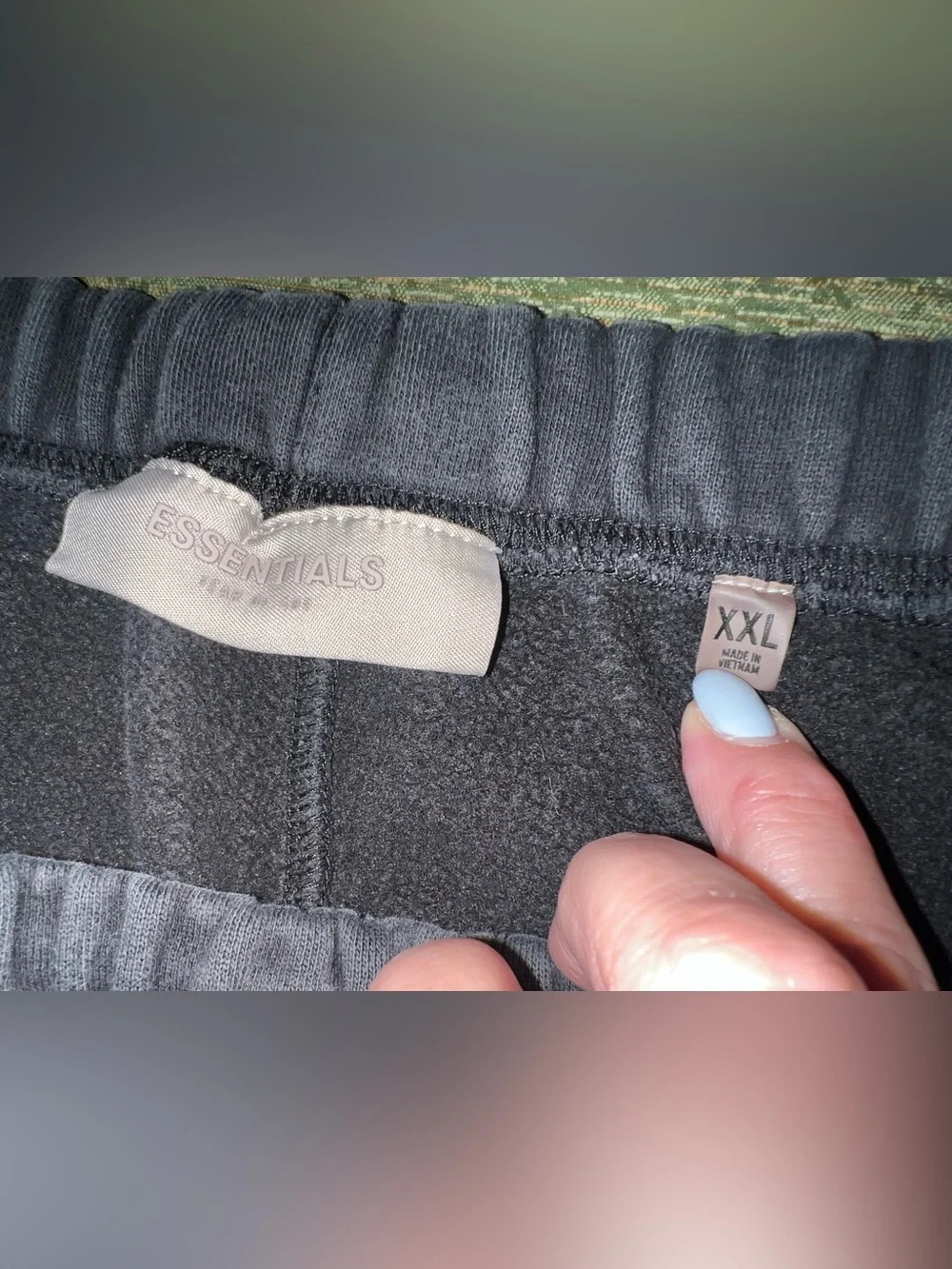 Fear of God Essentials Men’s Faded Black/Charcoal Sweatpants XXL